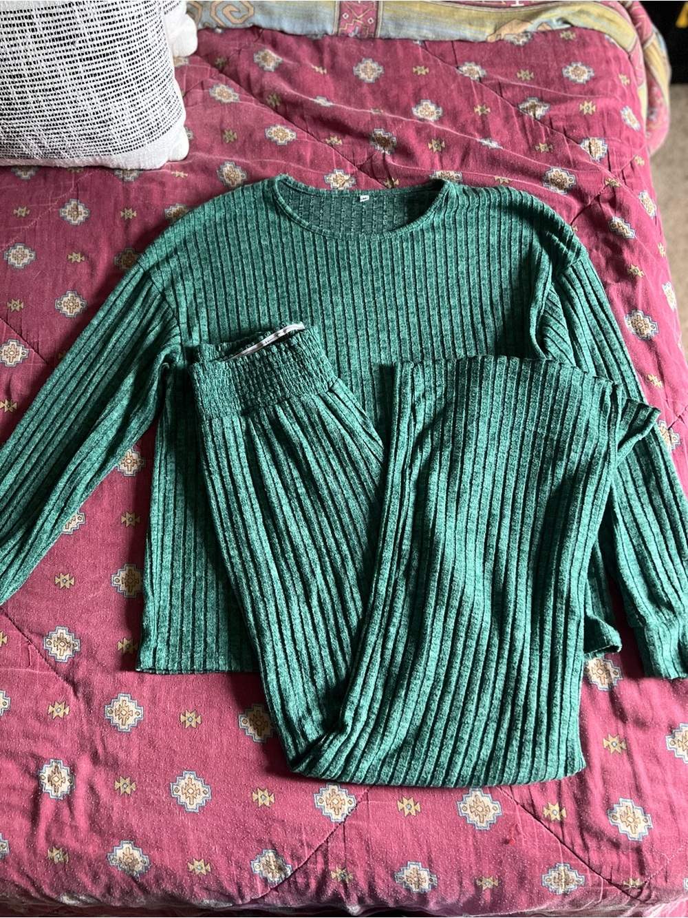 Cozy Ribbed Green Women's Sweater Set